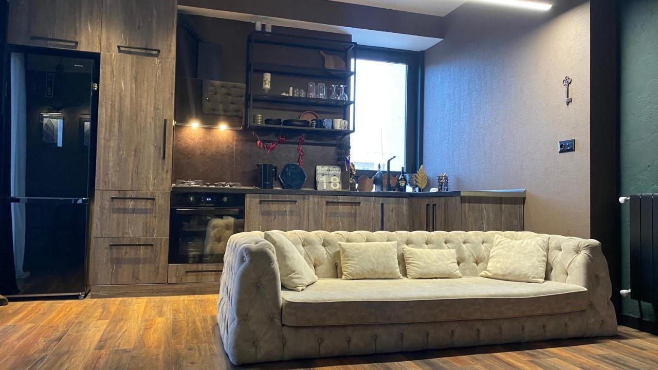 New Apartment With Terrace Tbilisi Exterior foto